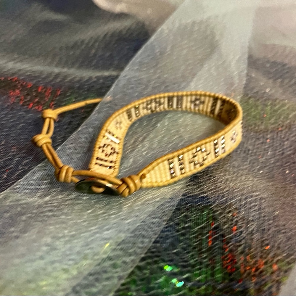 Handmade bracelet tan and white with geometric design